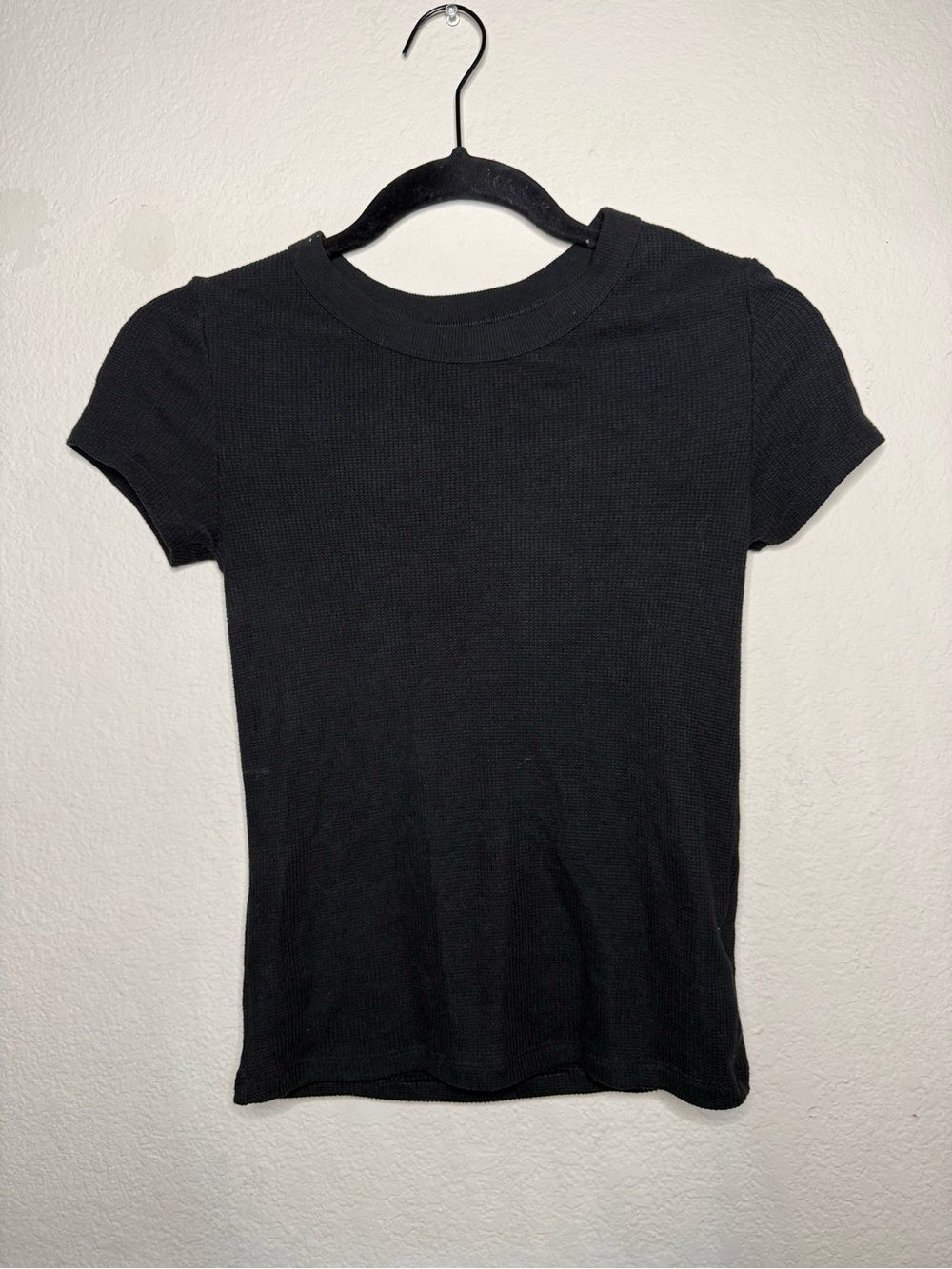 Black Short Sleeve Ribbed Crewneck Top